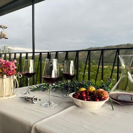 Nid Hotel Tbilisi Bagian luar foto