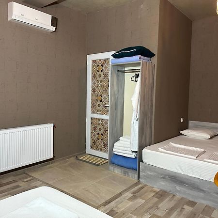 Nid Hotel Tbilisi Bagian luar foto