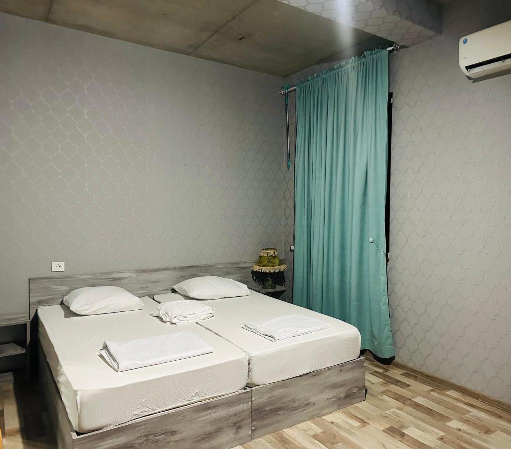 Nid Hotel Tbilisi Bagian luar foto