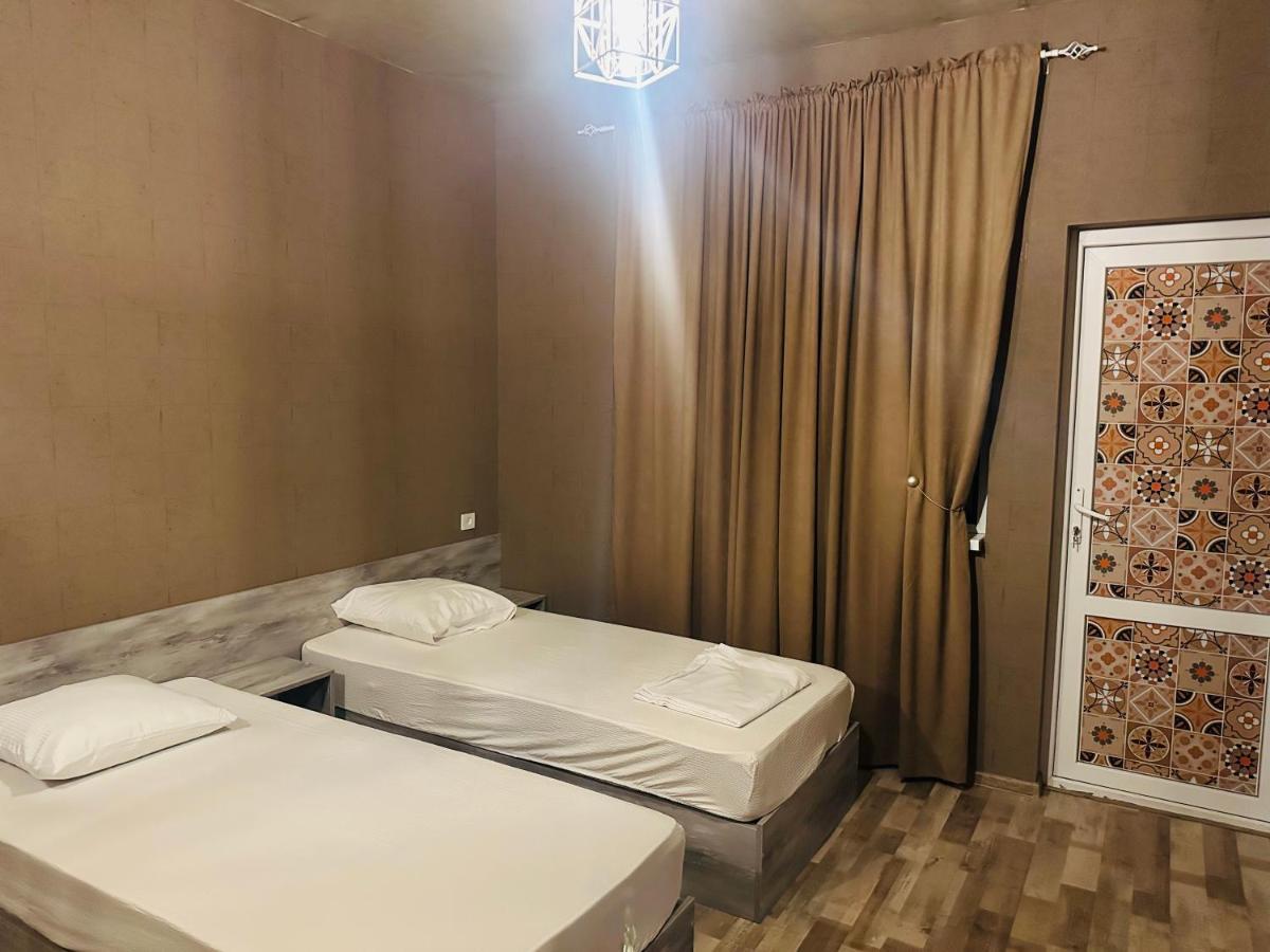 Nid Hotel Tbilisi Bagian luar foto