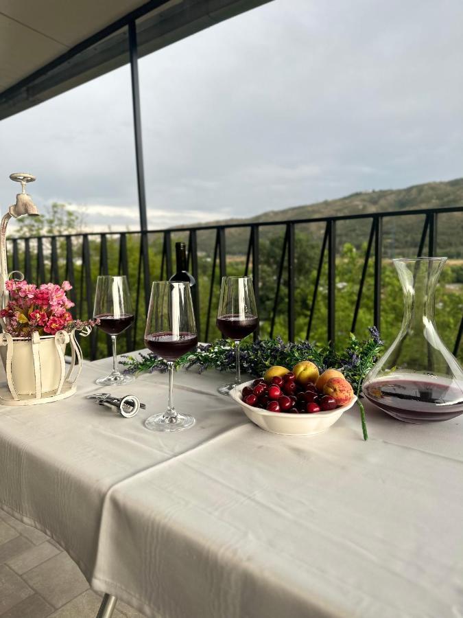 Nid Hotel Tbilisi Bagian luar foto