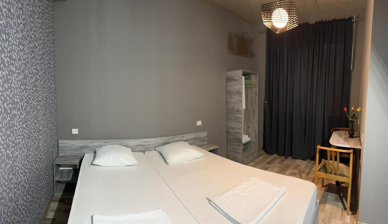 Nid Hotel Tbilisi Bagian luar foto