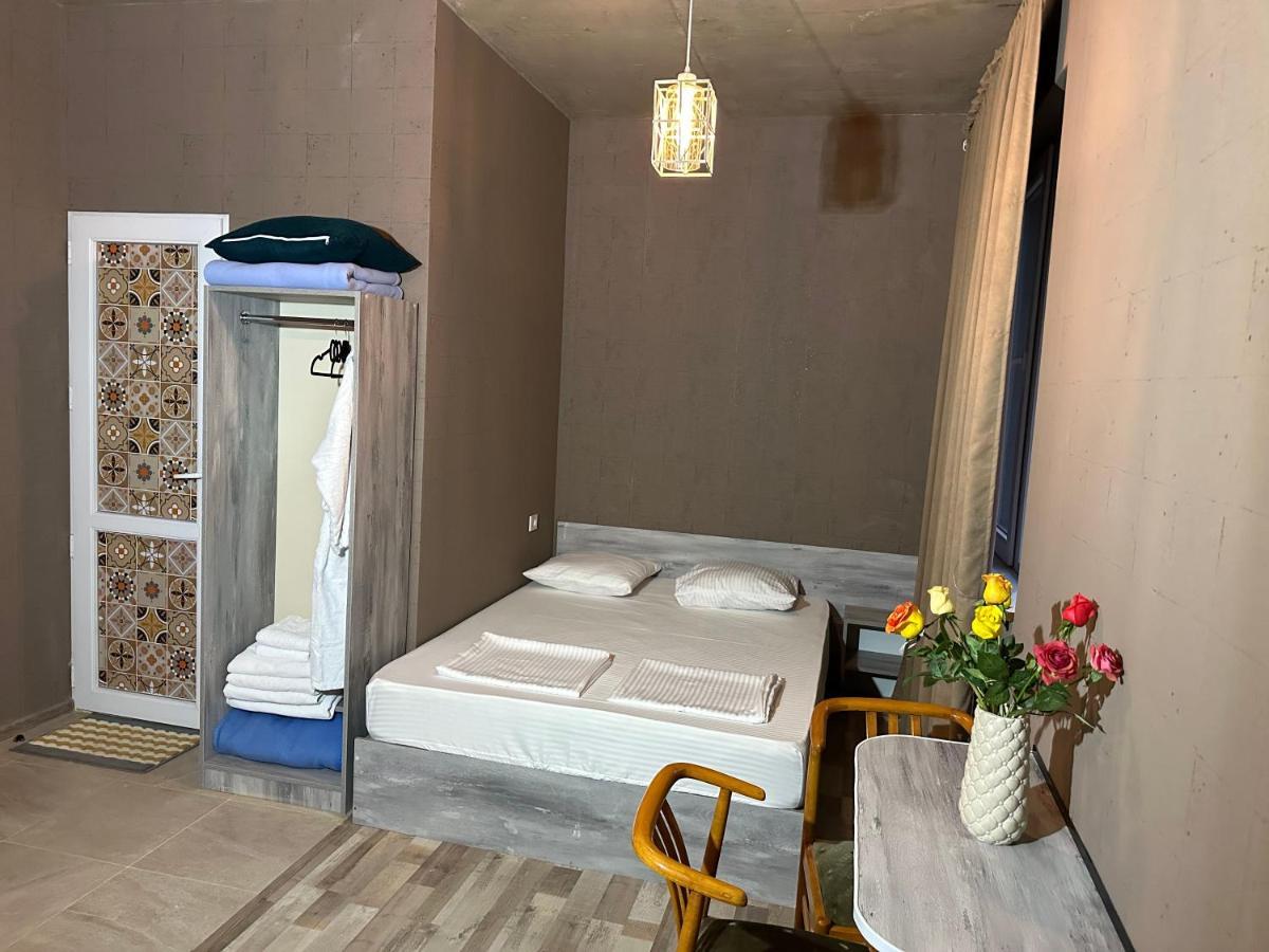 Nid Hotel Tbilisi Bagian luar foto