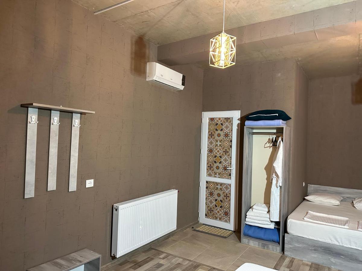 Nid Hotel Tbilisi Bagian luar foto